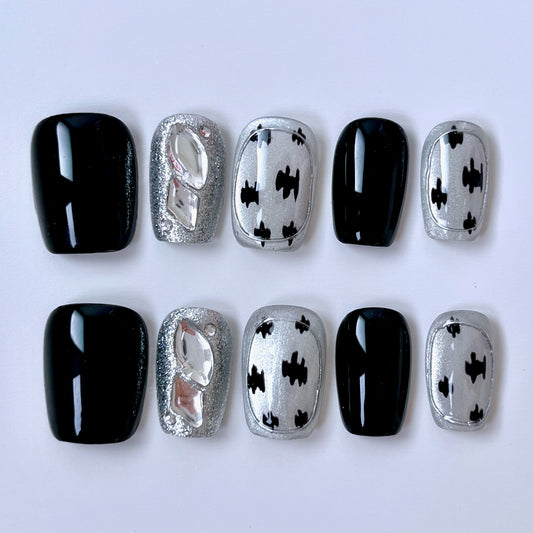 Leopardo negro plateado