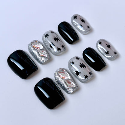Leopardo negro plateado